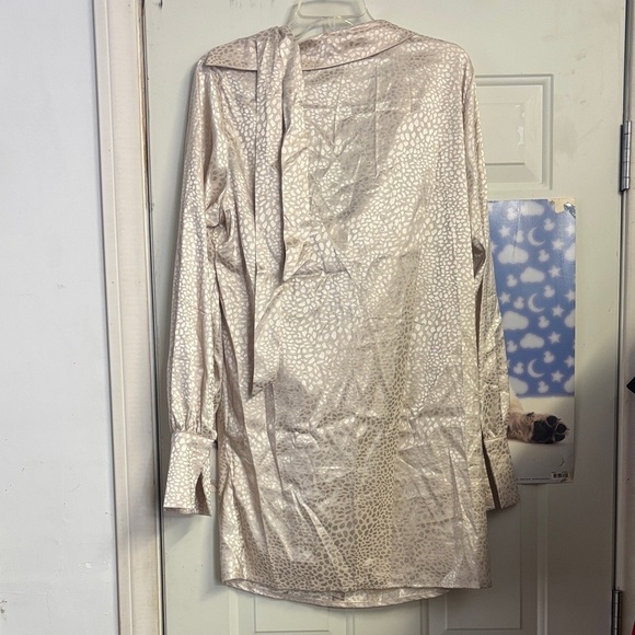 SHEIN Shimmering Cream Cowl Neck Blouse Size L with matching belt - Picture 6 of 7